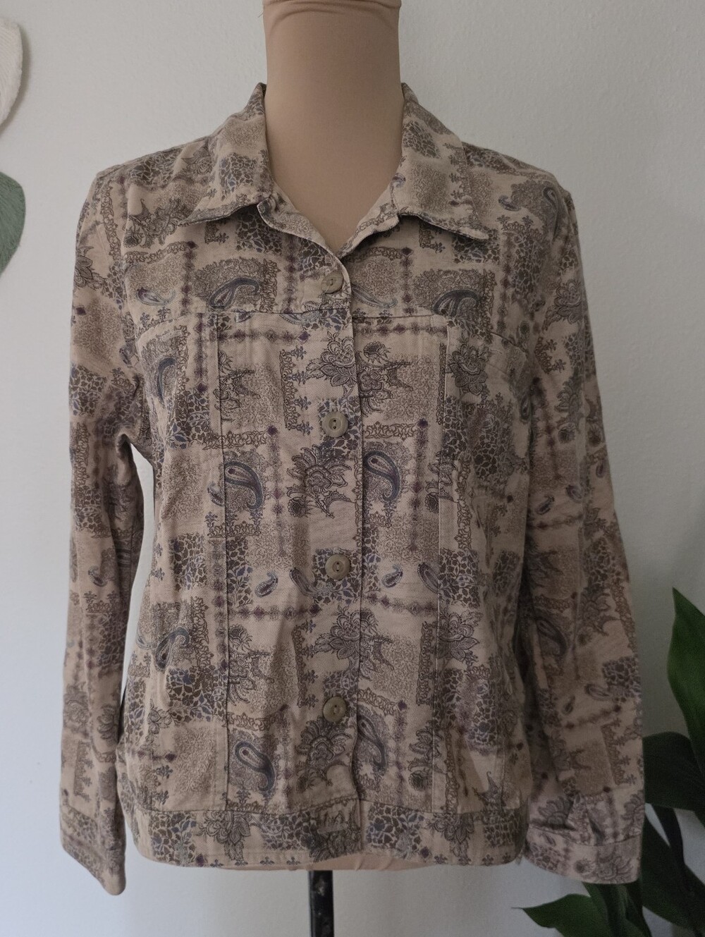 Women's Christopher & Banks Beige Paisley Button Up - xl
